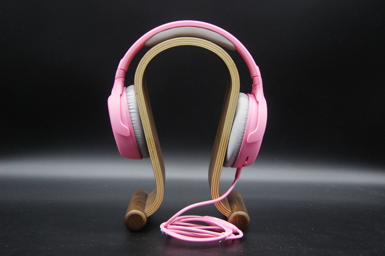 机甲风挂耳式电竞游戏耳机推荐,颜值好性能又好的游戏耳机