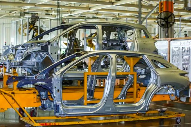 凡尔赛c5x音响品牌,凡尔赛c5x天窗用的品牌什么玻璃