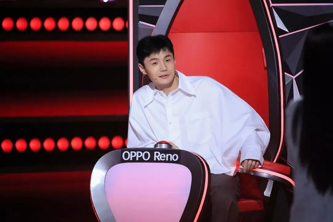 那些与综N代深度*绑捆**的金主们，都图啥？