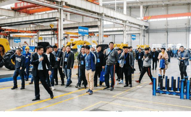 因为你在，今天这个地方火了！