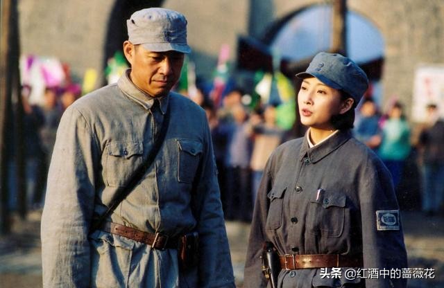 推荐经典的十部抗战剧,最经典的十大抗战剧你看过几部