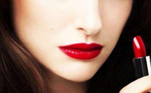 情人节，买一支口红界的“法拉利”送女友