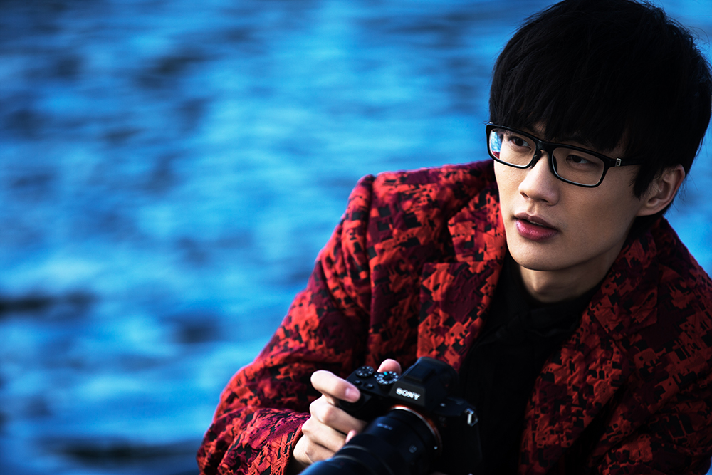 摘掉“有色眼镜”看许嵩：做他的歌迷，真的很惨