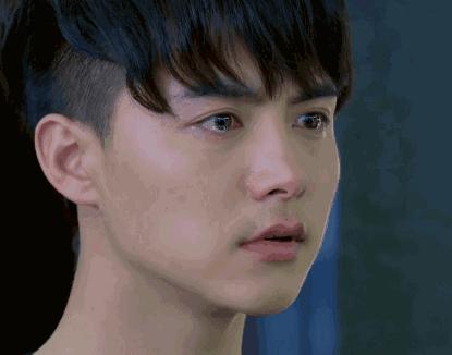 5岁丧母，父亲玩消失，被姐姐带大的马天宇，才是娱乐圈励志典范