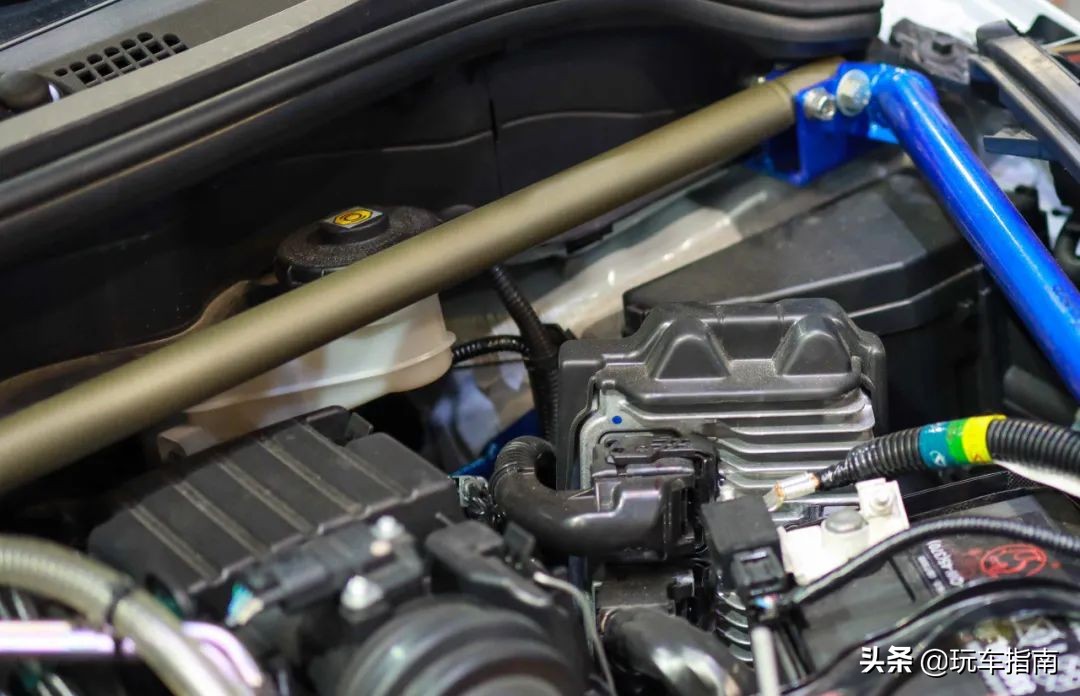 思域飞度操控,领克03对比飞度