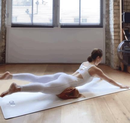 大腿内侧肉多又松弛？1套动作帮你解决难看的大腿“拜拜肉”