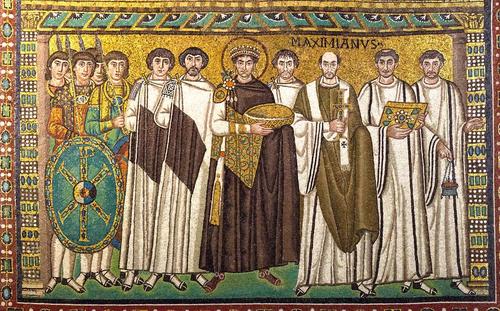 城墙、城堡、护城河，查士丁尼一世为何在希腊做起了建筑设计？