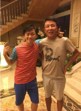 王楠抗癌,王楠一家四口近照曝光