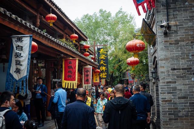 司徒小镇六尺巷要门票,司徒小镇到底有多火爆