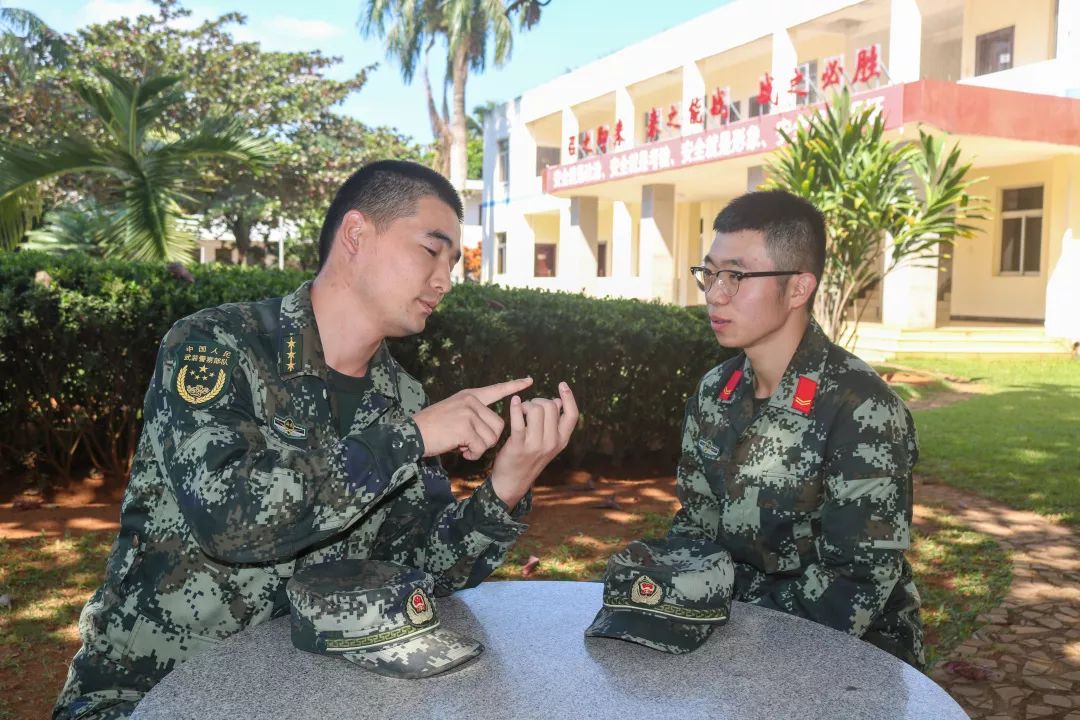 蜕变的过程很累很疼下一句,蜕变中的艰辛