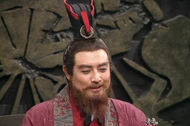 三国演义的张昭怎么老是投降,三国名臣张昭是怎么死的