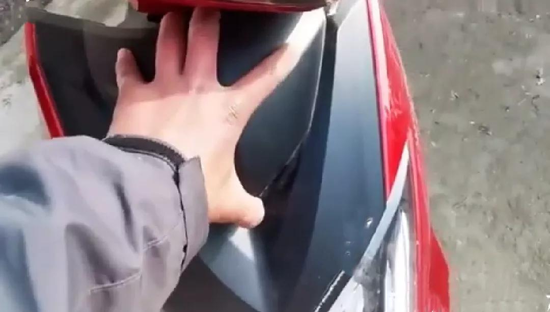 电动车塑料壳坏了用什么粘最好,电动车塑料壳有划痕怎么修复