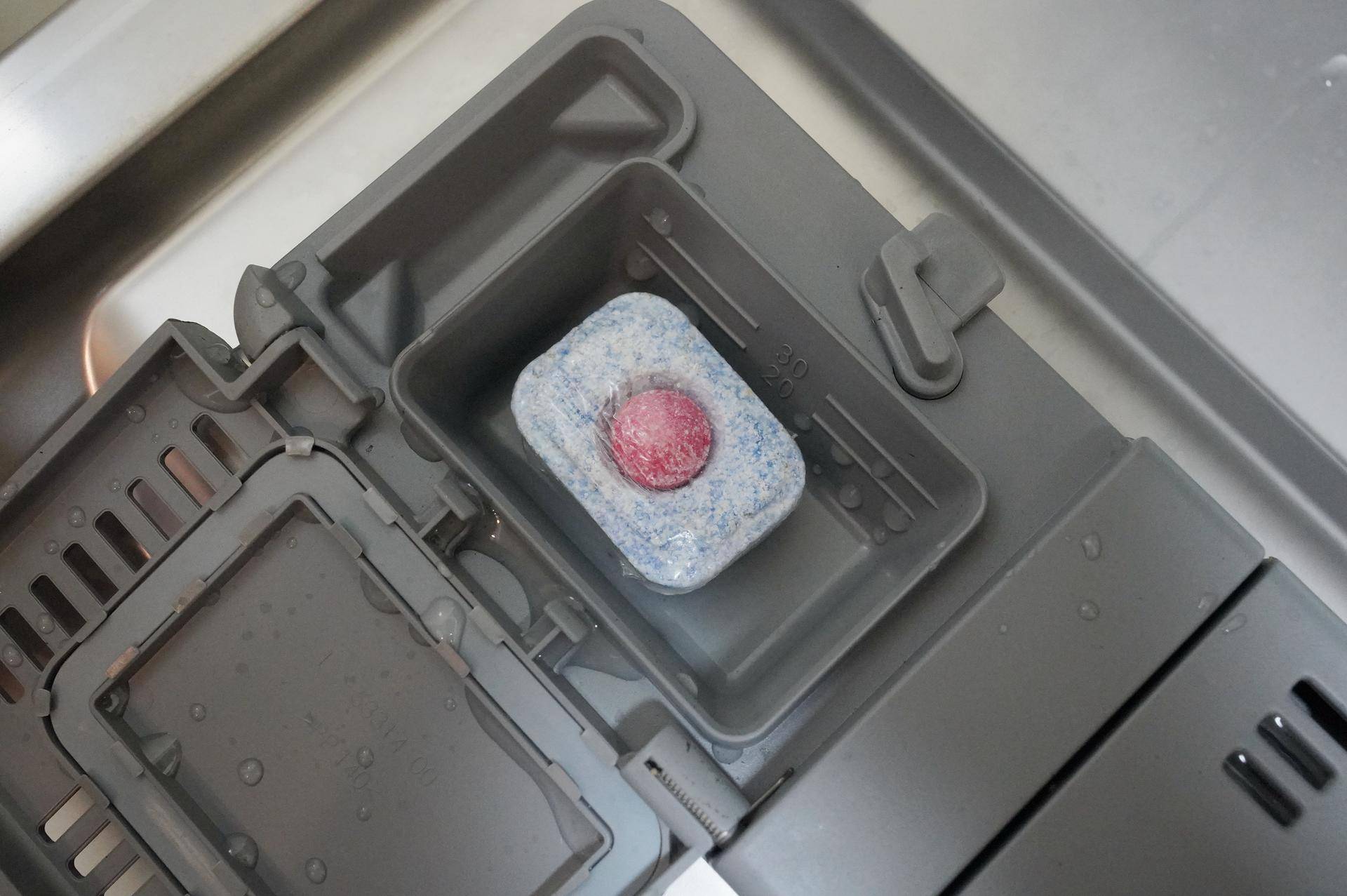 解放双手洗碗机图片,海尔eyw13028洗碗机测评