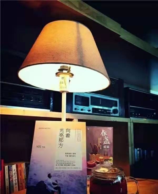 不忘初心坚持当初的信念,不忘初心守护美好公益广告