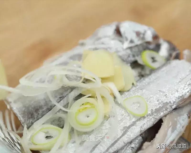 带鱼这样做又香又酥脆,带鱼怎么做不腥气好吃