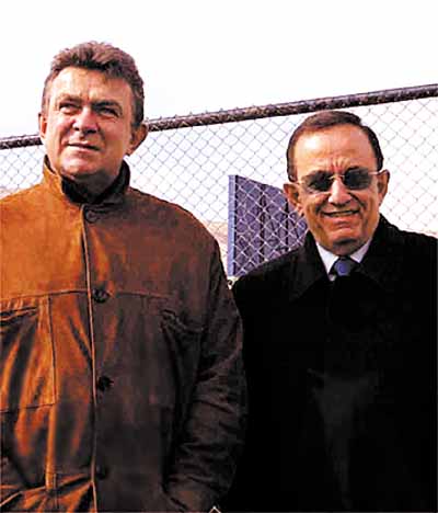 张吉龙代理亚足联主席,2002年世界杯亚洲十强赛张吉龙