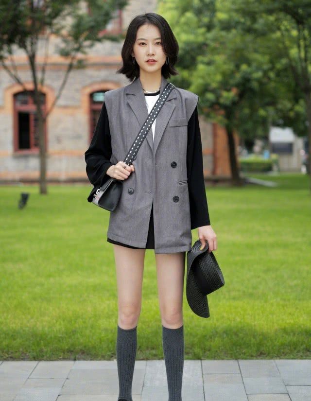 什么样的t恤显瘦,什么款式的t恤显瘦