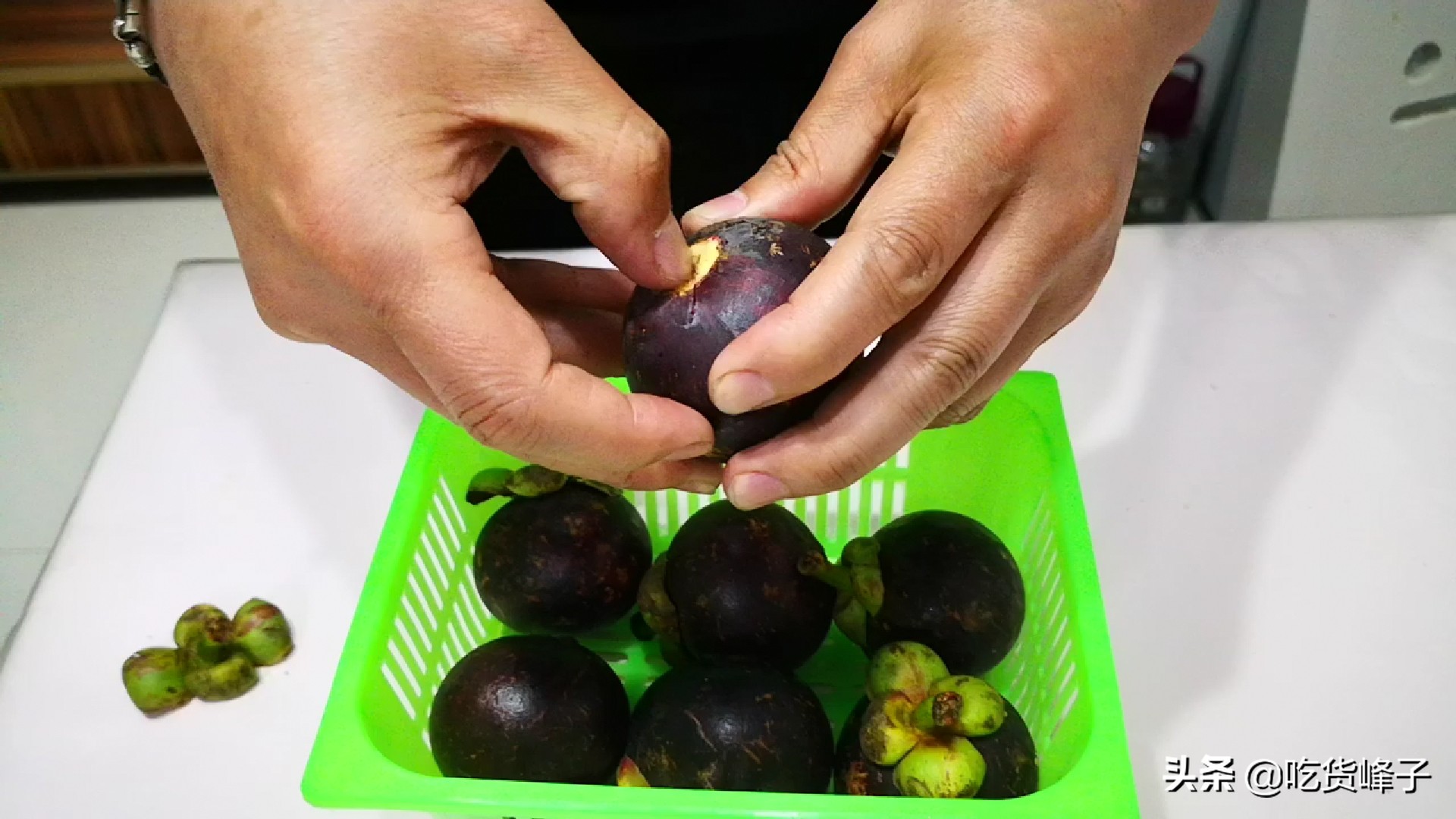 皮比较难剥的水果,难剥的六种水果