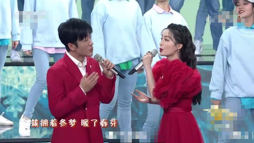 刘烨张杰春晚对话,张杰刘烨再次同台完整版