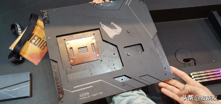 技嘉aorusxtemewaterforce水雕,技嘉4090水雕aorus