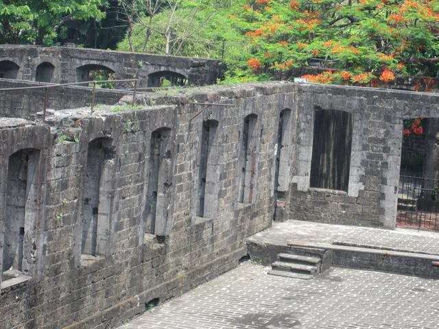 菲律宾怎么看马尼拉贫民窟,菲律宾马尼拉什么样