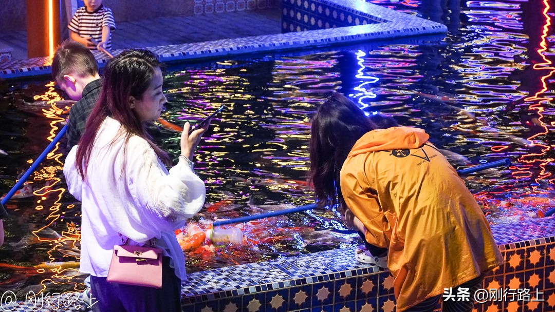 三亚之眼海昌梦幻不夜城,三亚海昌梦幻海洋不夜城网红打卡