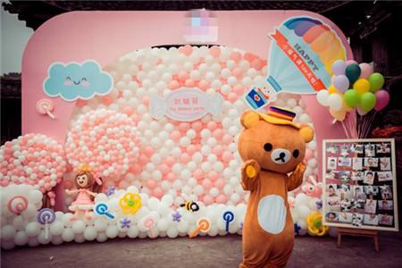 办宝宝满月酒怎么回礼,如何办好宝宝满月酒和百日宴