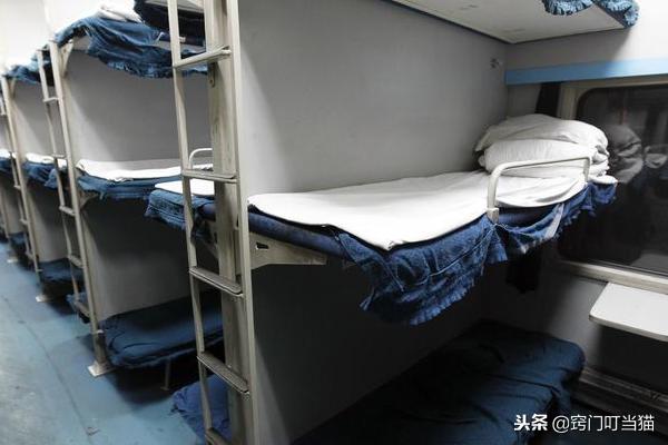 买火车票买上铺好还是下铺,买火车票是提前买还是到站再买