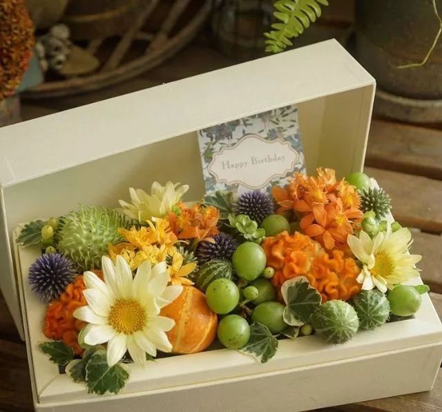 日式花艺作品,日本花店装修风格效果图