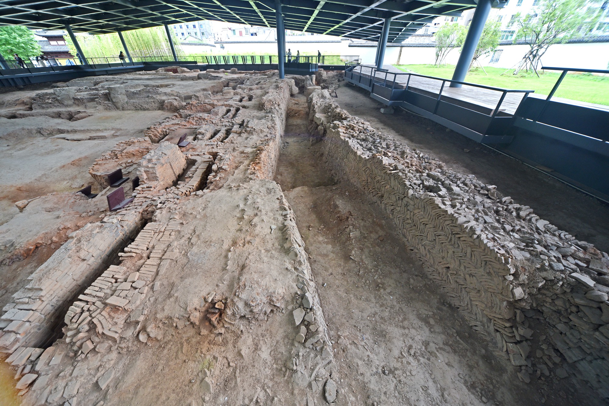 景德镇近代瓷器发展,千年瓷都景德镇有哪些瓷器