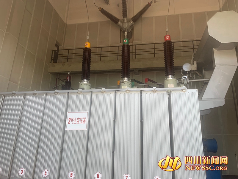 高温下依然坚守,变压器如何应对夏季高温