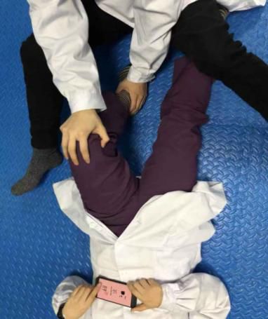 o型腿治疗好了长高了,o型腿x型腿怎么矫正健身房