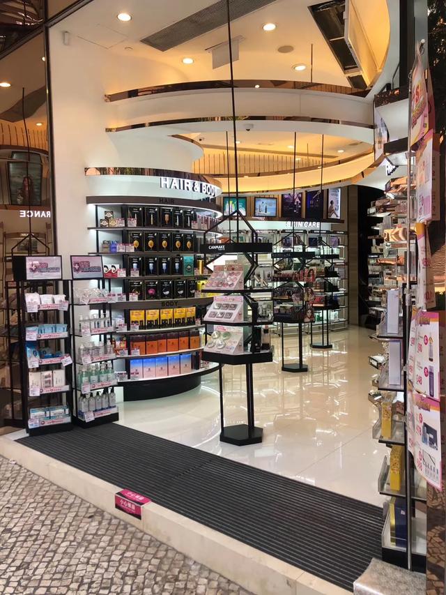 清净的地方走走,干净整洁的澳门