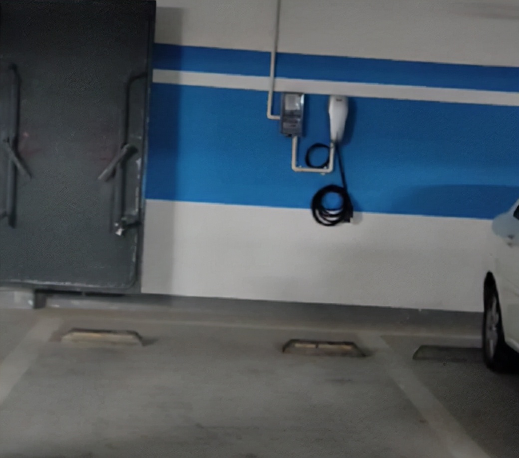 小区安装新能源充电桩后要求拆除,小区新能源车装充电桩困难怎么办