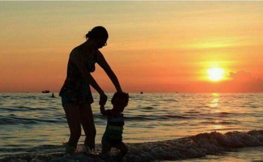 生了智障儿童怎么办,生了自闭症孩子父母好绝望