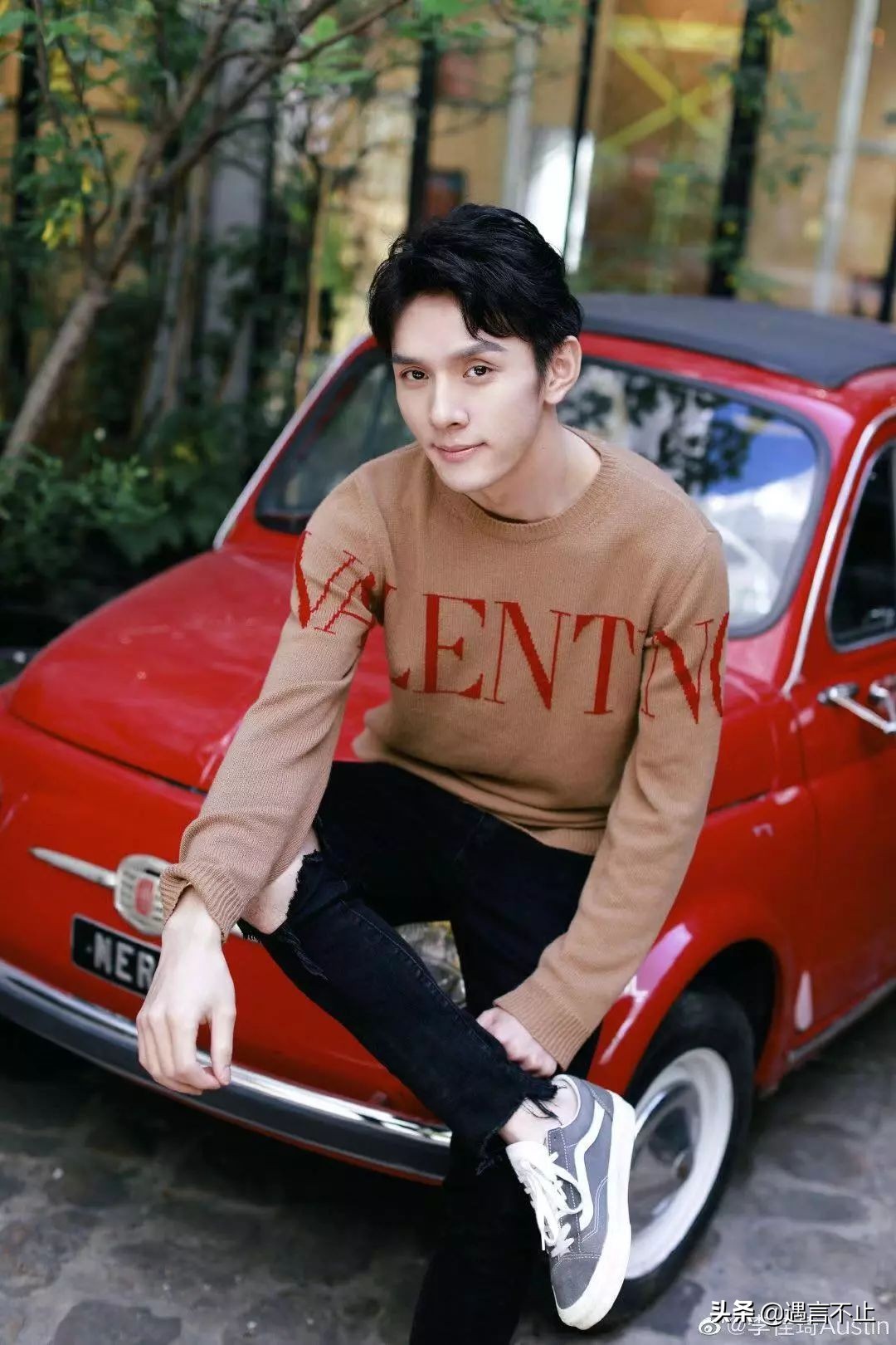 从于正到李佳琦，三心二意的明星干不过一心一意的网红