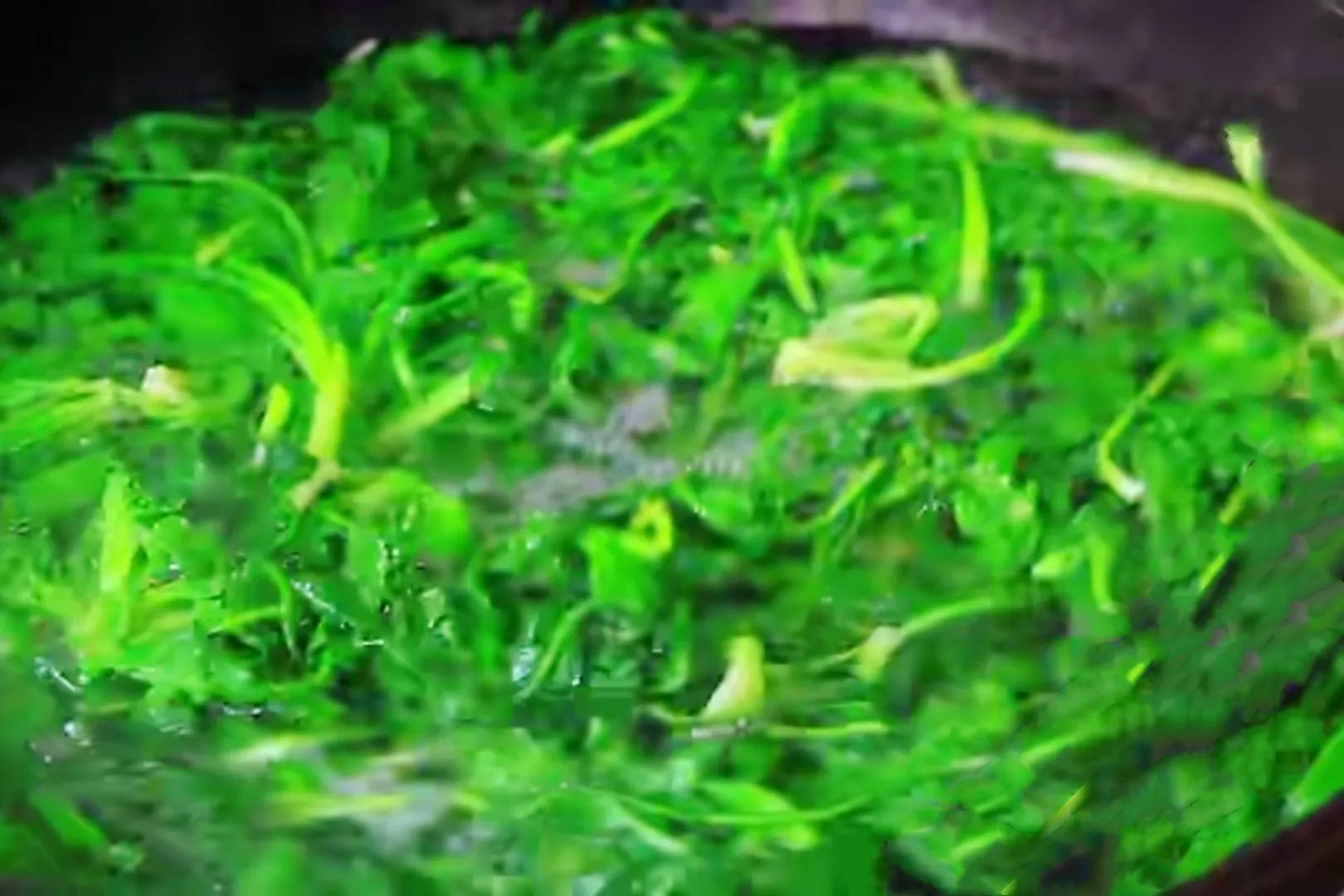 调荠菜饺子馅切记不要加一堆调料,调韭黄馅饺子馅牢记三不放