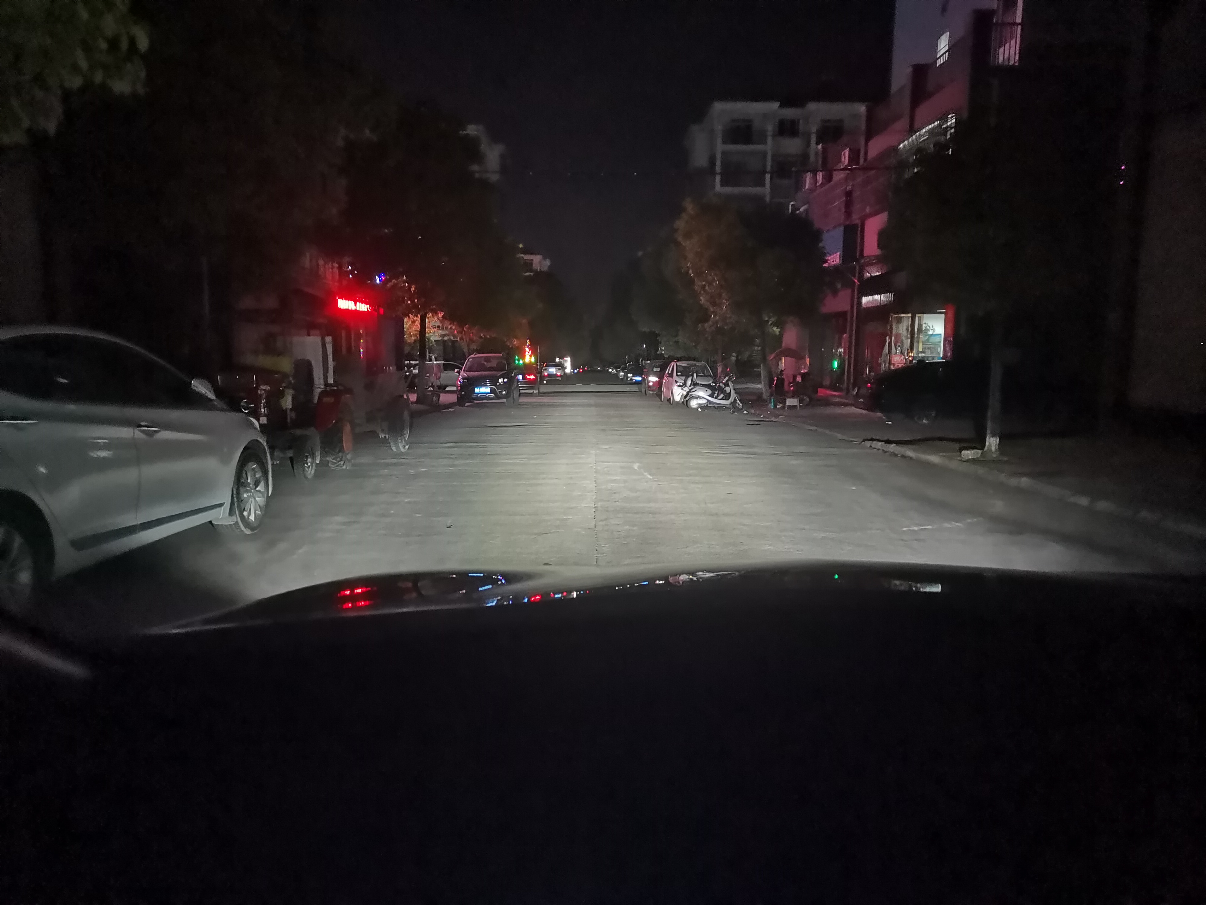 自己动手迈锐宝换氙气灯,英朗换氙气灯教程