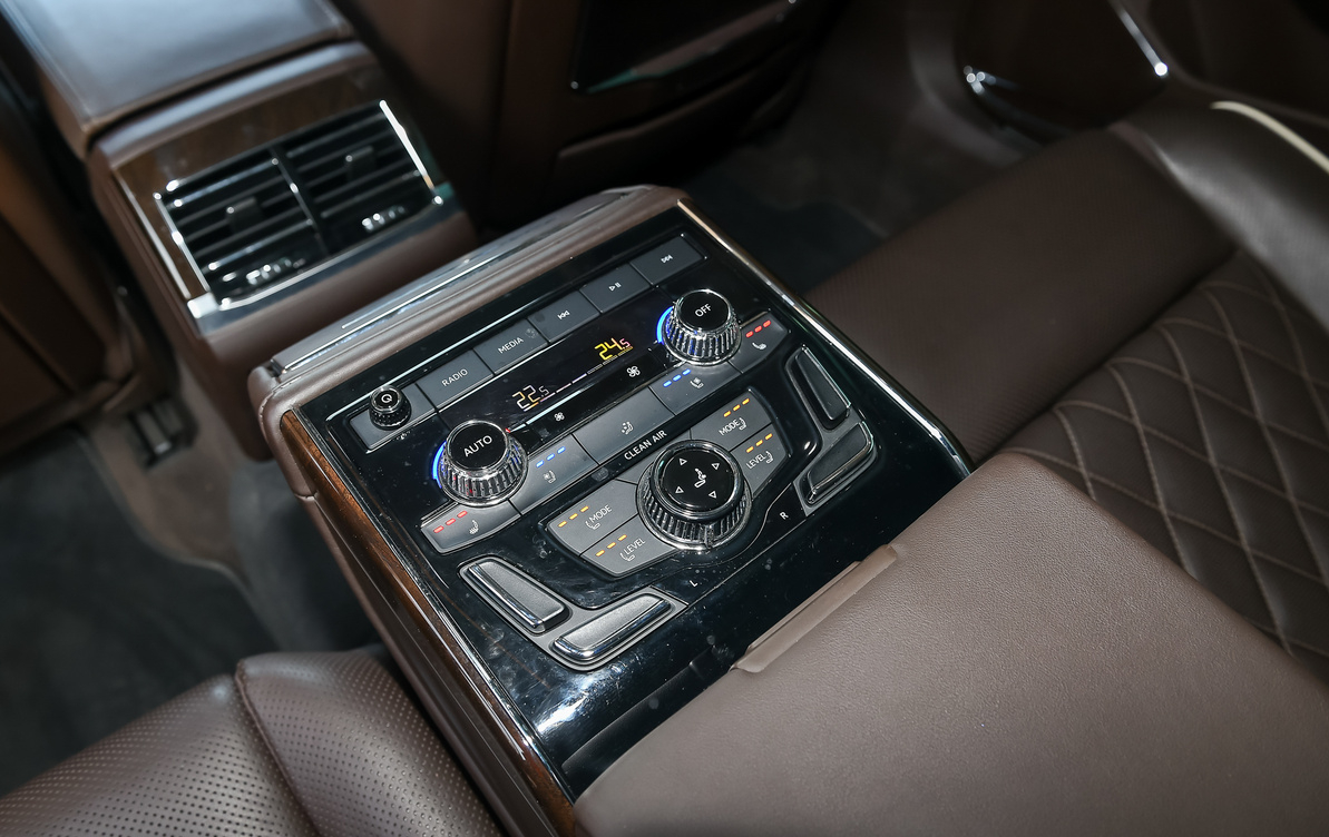 辉腾降价5万是真的吗,大众小辉腾高配