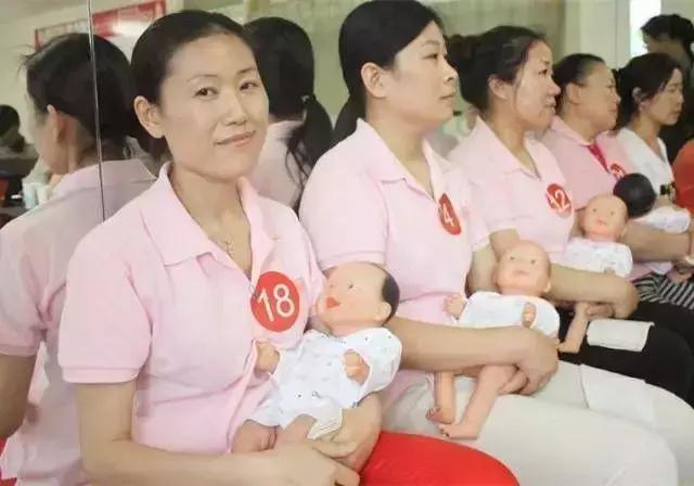 月入2万的金牌月嫂,一个合格的月嫂是如何炼成的