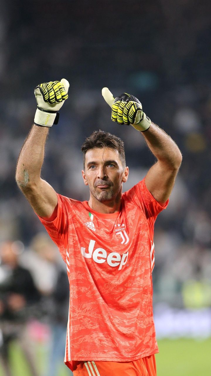 米兰最新报价600万续约莱奥,米兰三剑客时代首发