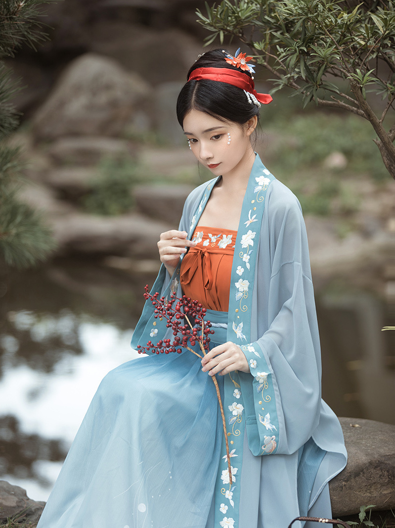 宋制汉服与明晋制汉服有什么区别,宋制和明制的汉服造型区别