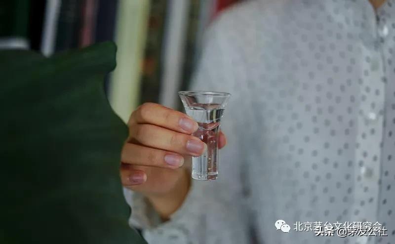 那么多好酒，为何还是有人爱“散装”？