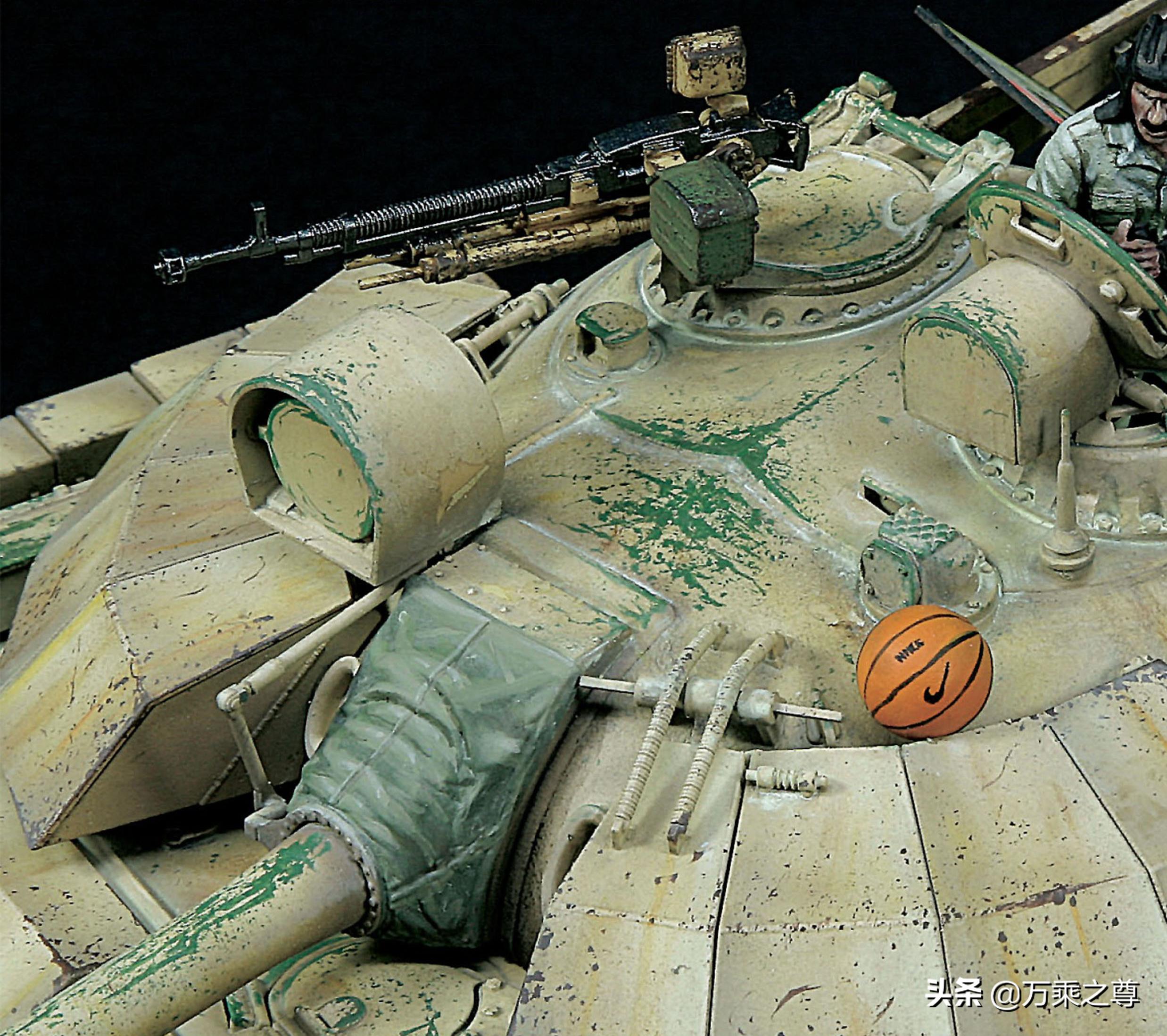 榴弹炮是对付步兵还是坦克的,榴弹炮如何打移动坦克