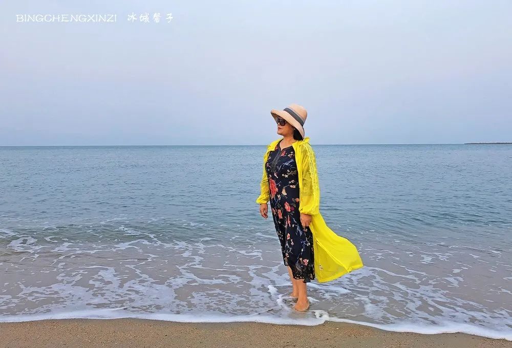 踏海听浪游泳的相关歌曲,听海的声音海浪拍打沙滩