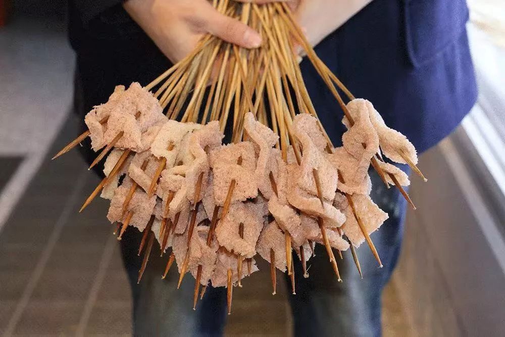 牛华八婆舌尖上的中国,牛华八婆麻辣烫二十四城店