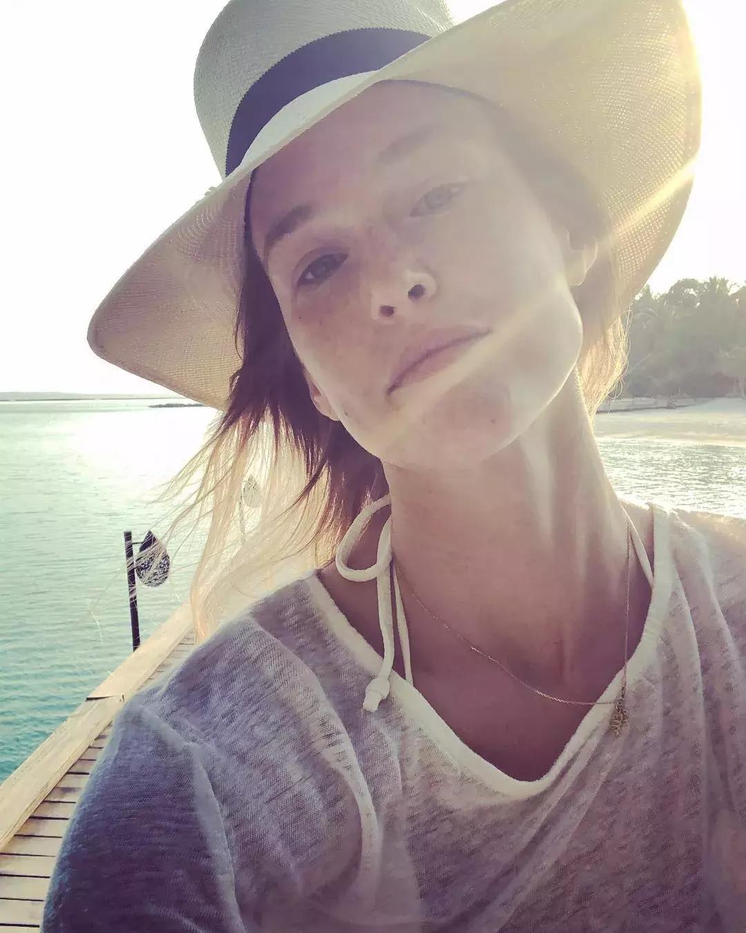 一年四季都涂防晒霜是有必要的吗,一年四季都要涂防晒和用维生素