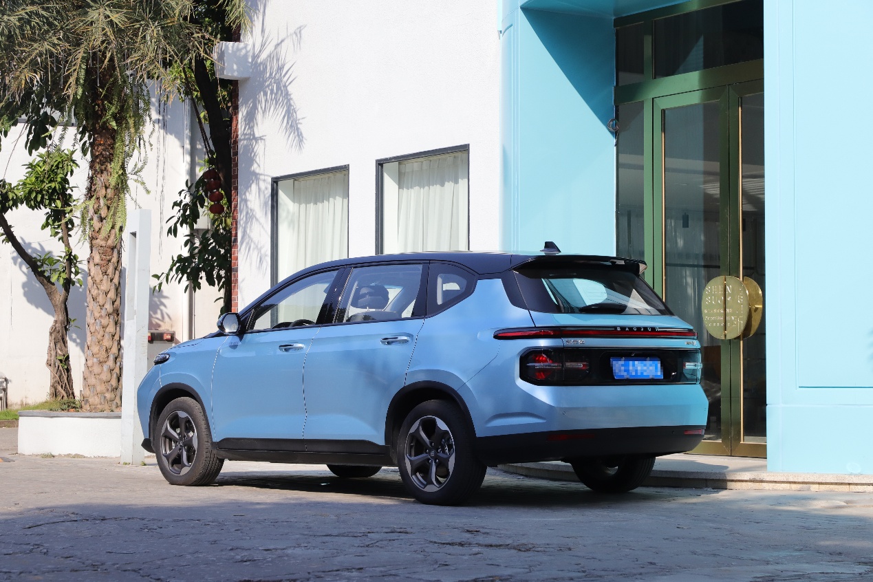 怎样的车才是真正的新能源车,新宝骏rm-5怎么操作