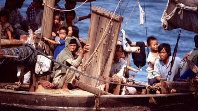 “难民天堂”:1975年到2000年,25万越南难民涌入香港