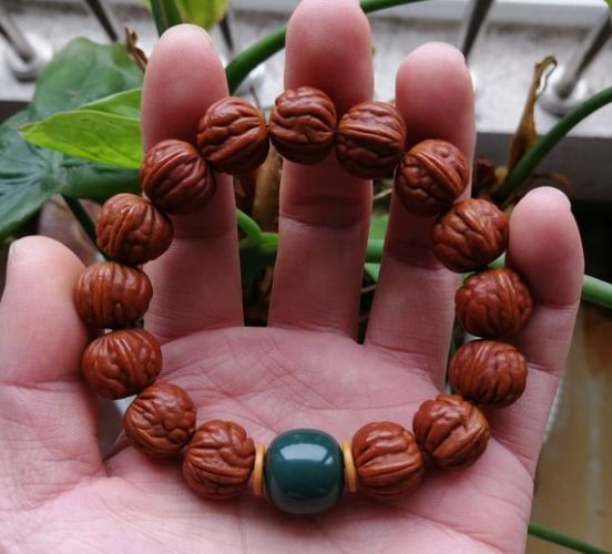 桃核辟邪神器,桃核能辟邪真实事件